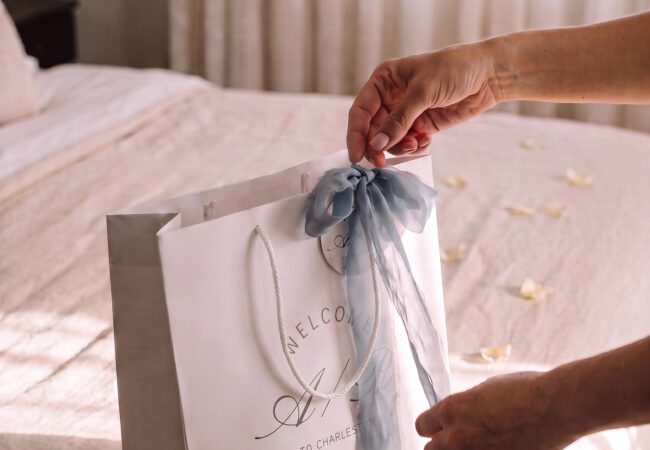 Minimalistic Welcome Bag